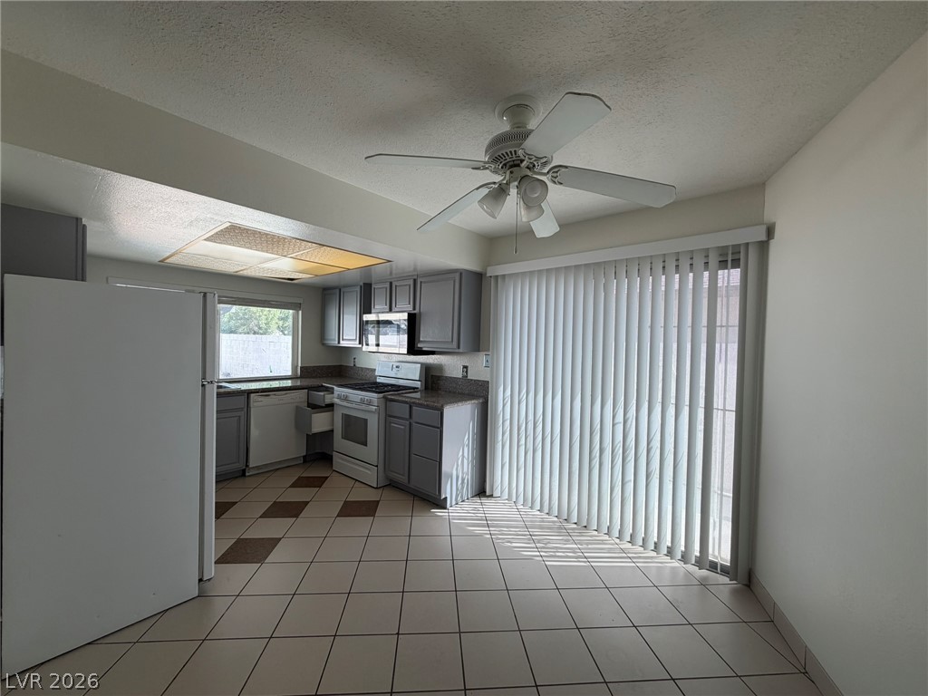 6206 West University Avenue Property Photo 6