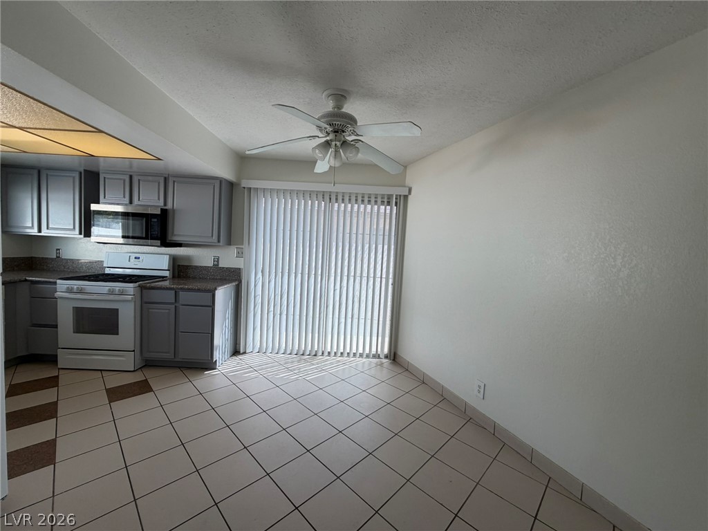 6206 West University Avenue Property Photo 9