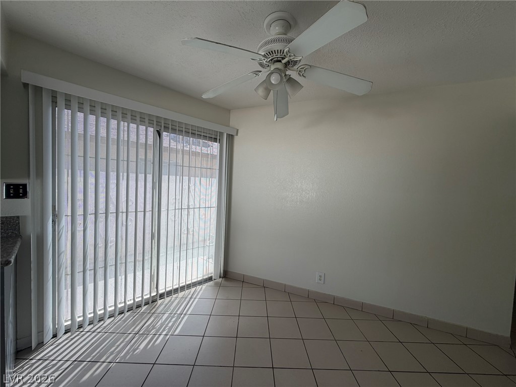6206 West University Avenue Property Photo 10