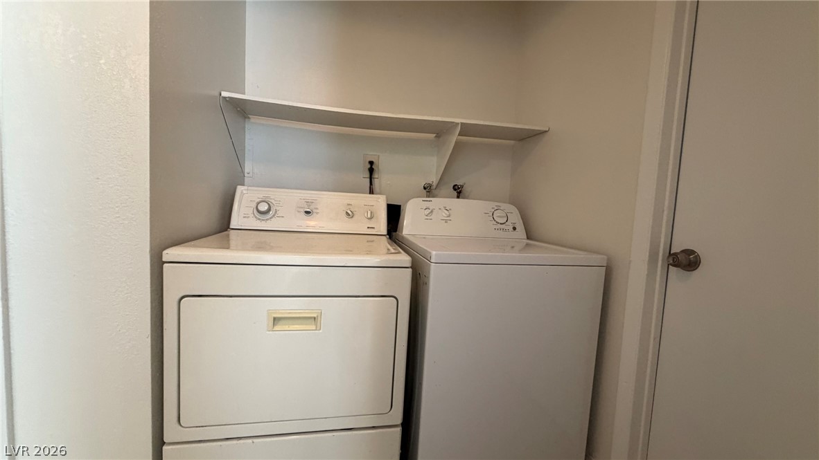 6206 West University Avenue Property Photo 22