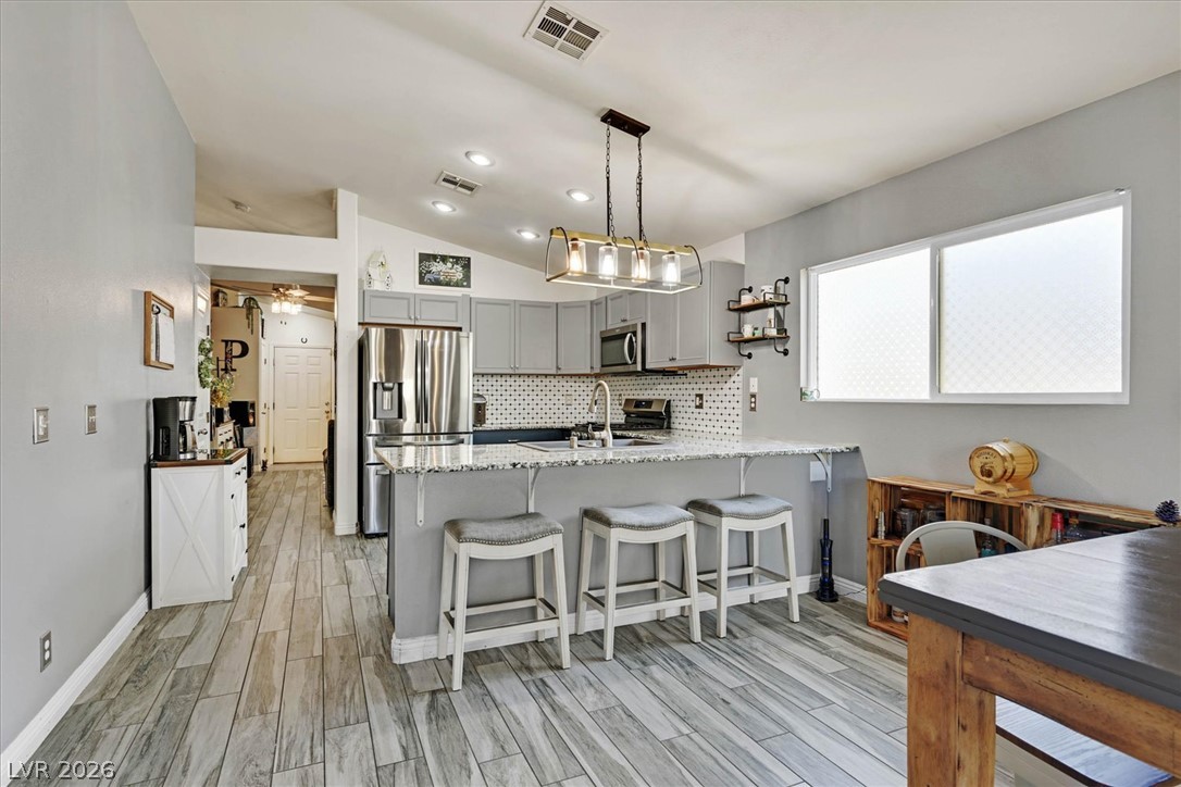 712 Maccabe Avenue Property Photo 11