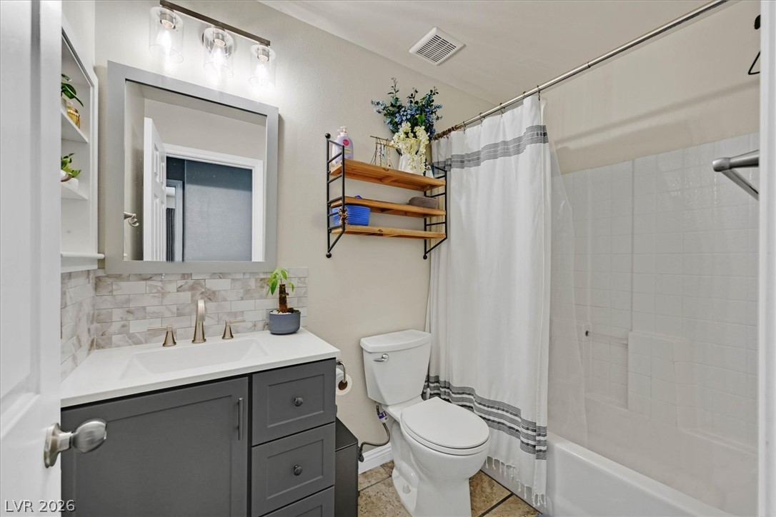 712 Maccabe Avenue Property Photo 14