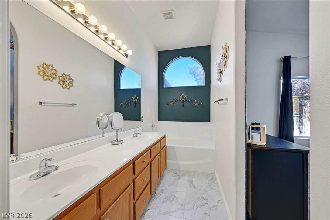 712 Maccabe Avenue Property Photo 20