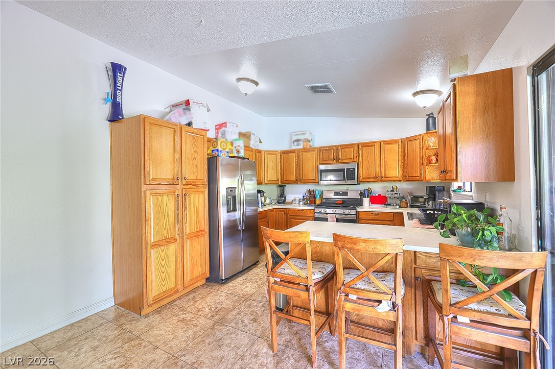 6146 Cedarwood Avenue Property Photo 7