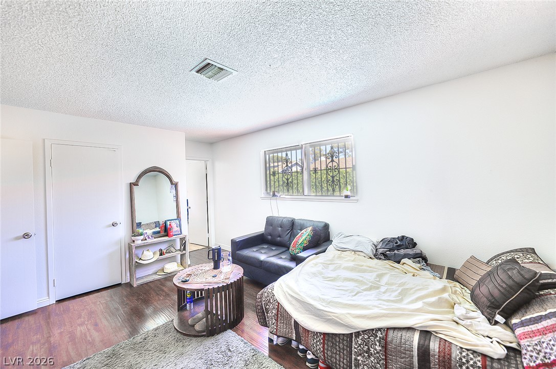 6146 Cedarwood Avenue Property Photo 17