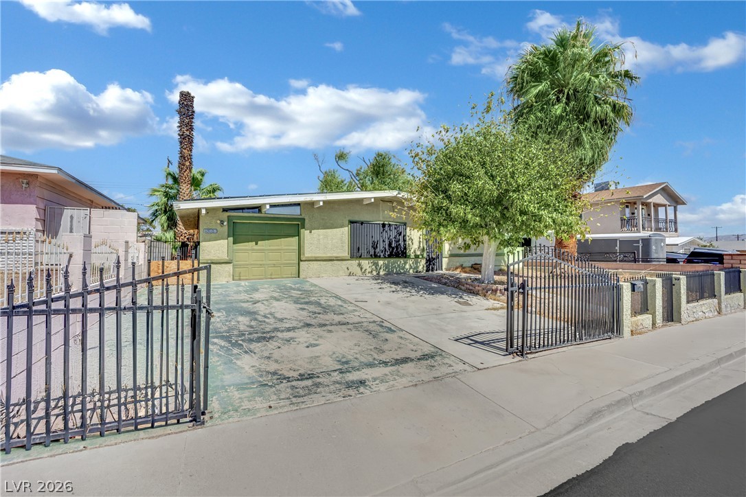 500 Recco Avenue Property Photo 1