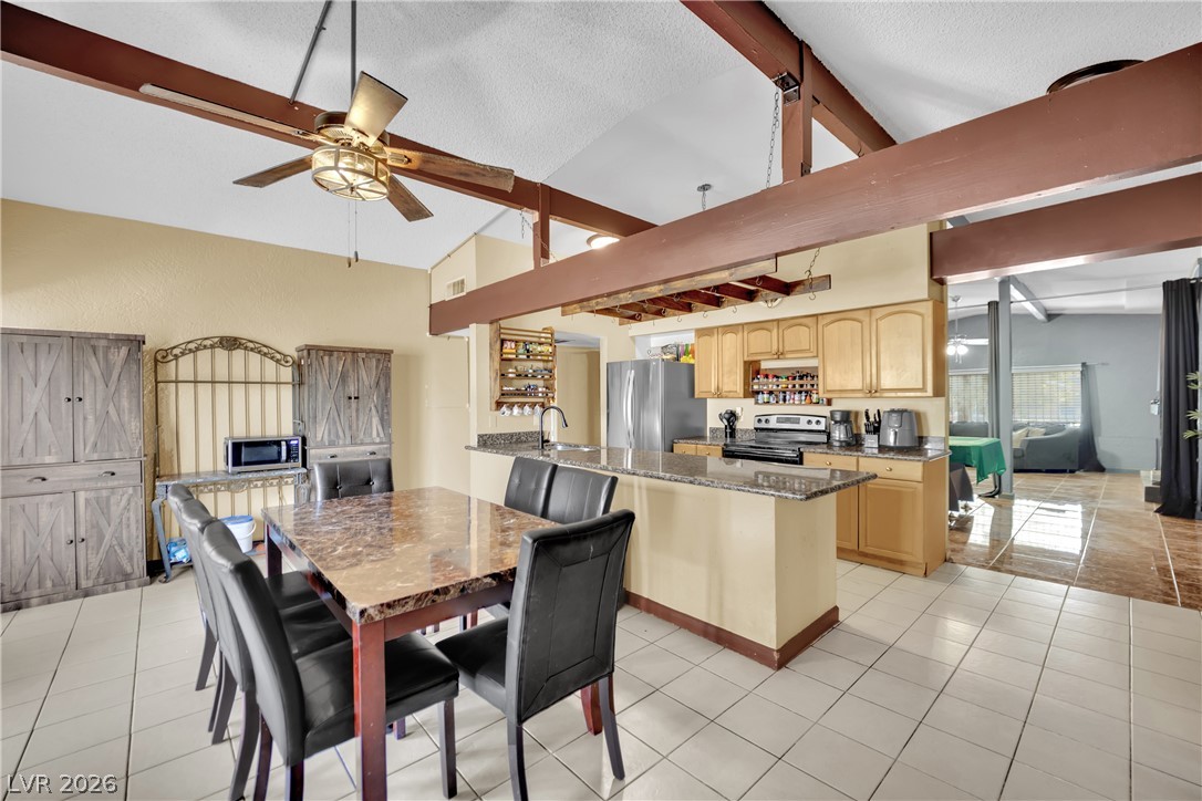 500 Recco Avenue Property Photo 12
