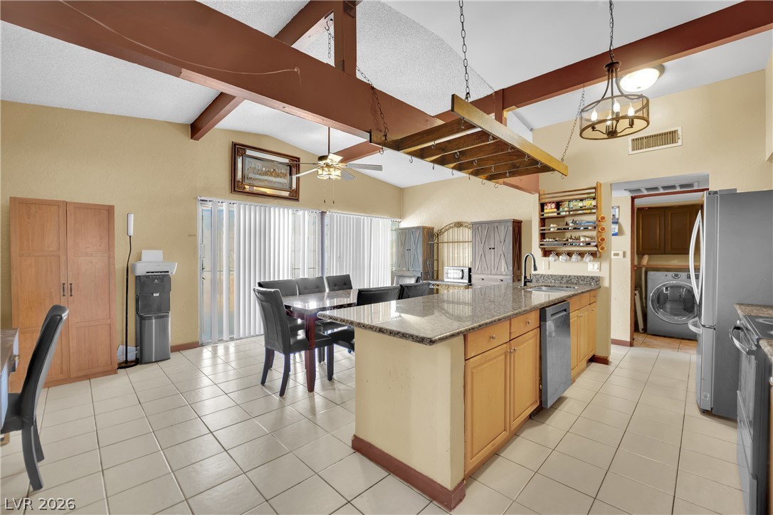 500 Recco Avenue Property Photo 15