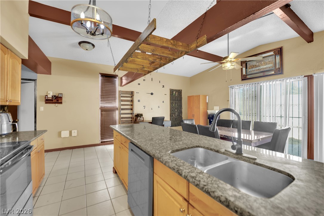 500 Recco Avenue Property Photo 19