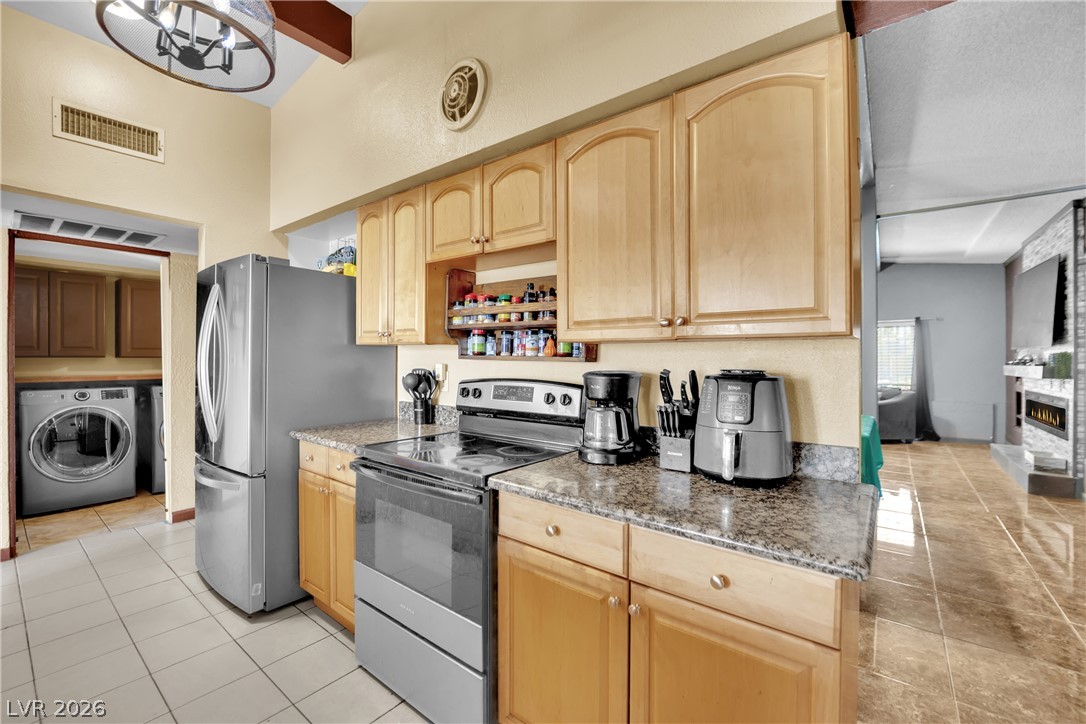 500 Recco Avenue Property Photo 20