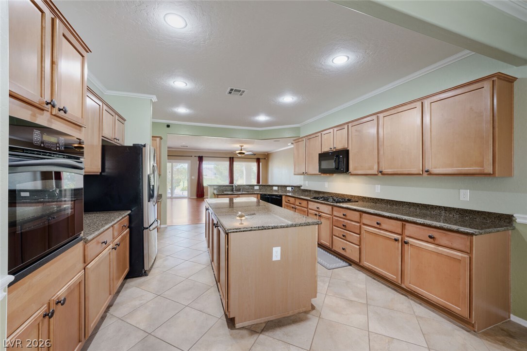 7421 Shelduck Street Property Photo 15