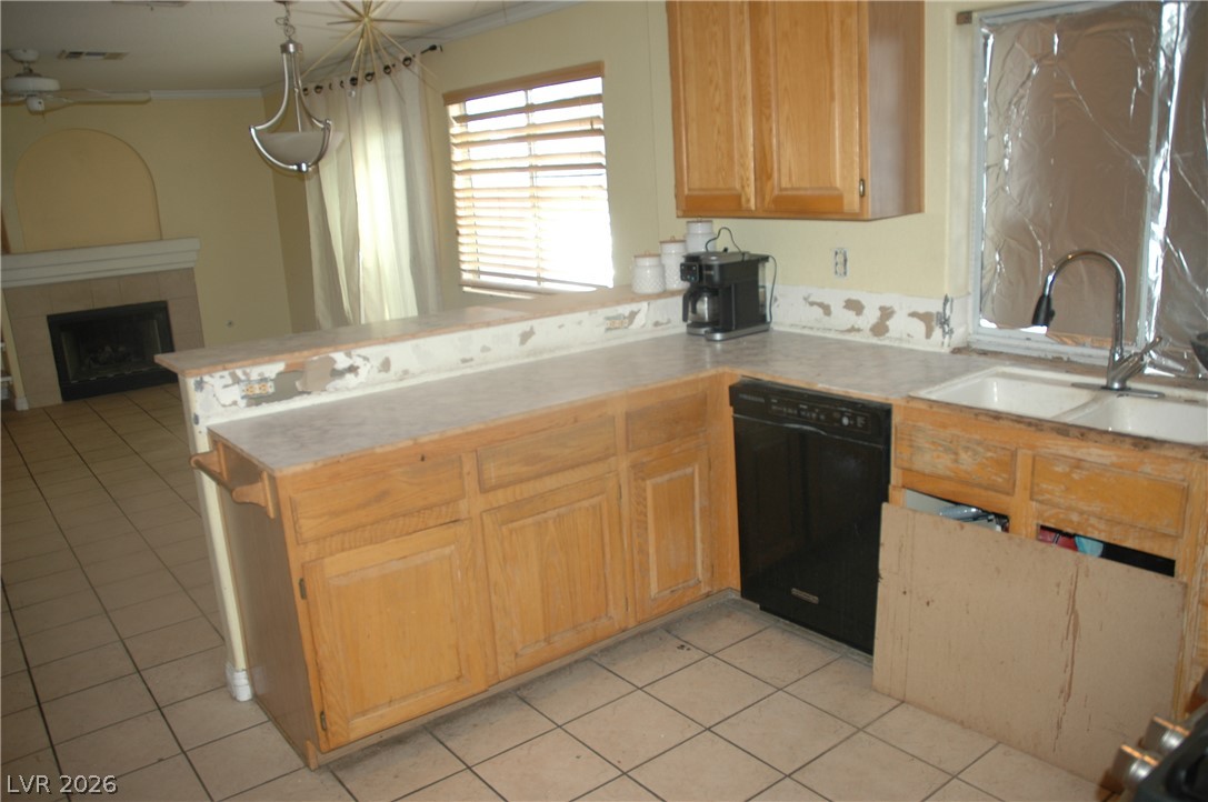 1821 Candle Bright Drive Property Photo 3