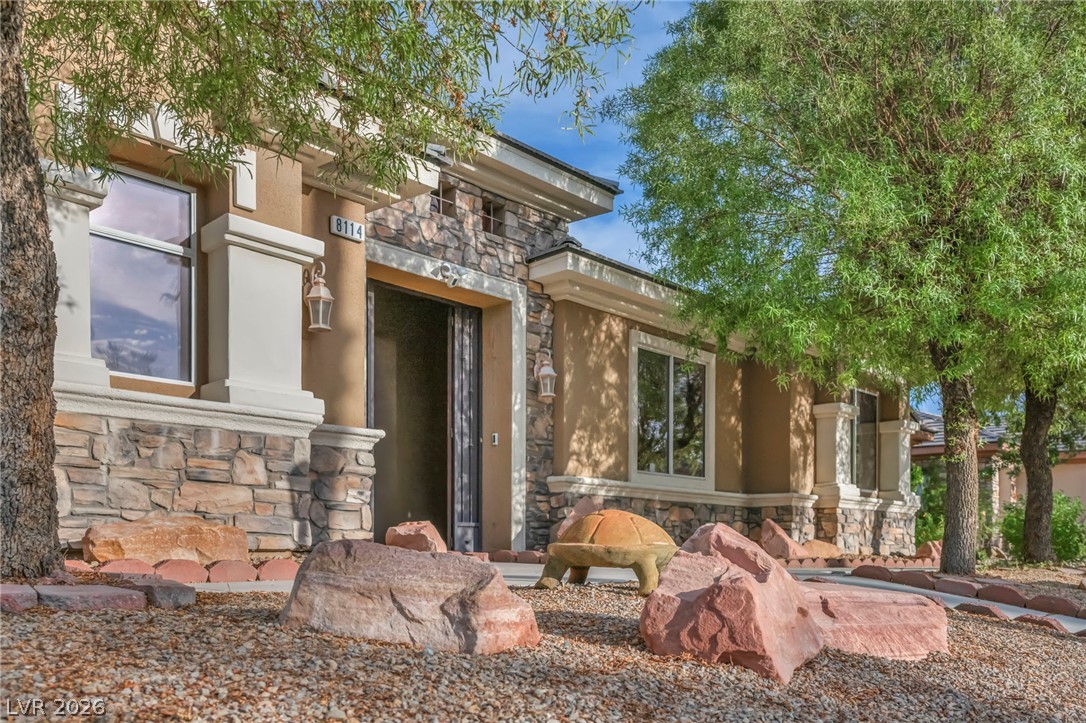 8114 Villa Del Cielo Street Property Photo 3