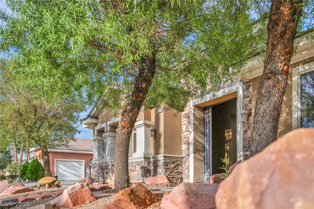 8114 Villa Del Cielo Street Property Photo 4