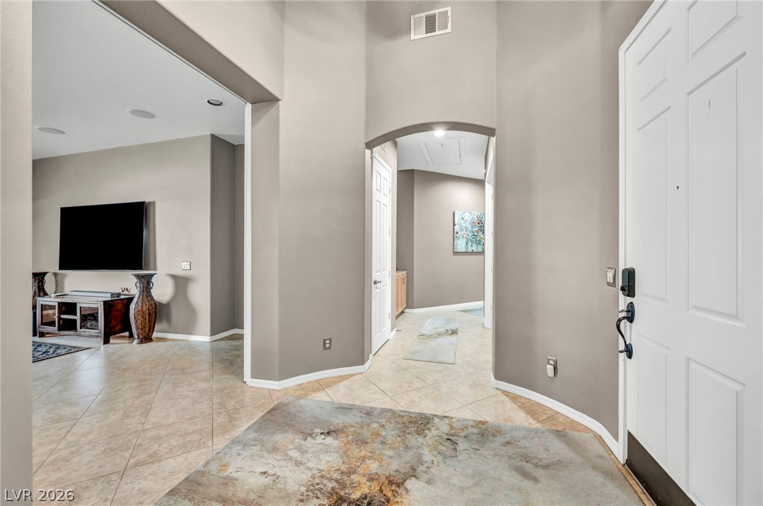 8114 Villa Del Cielo Street Property Photo 11