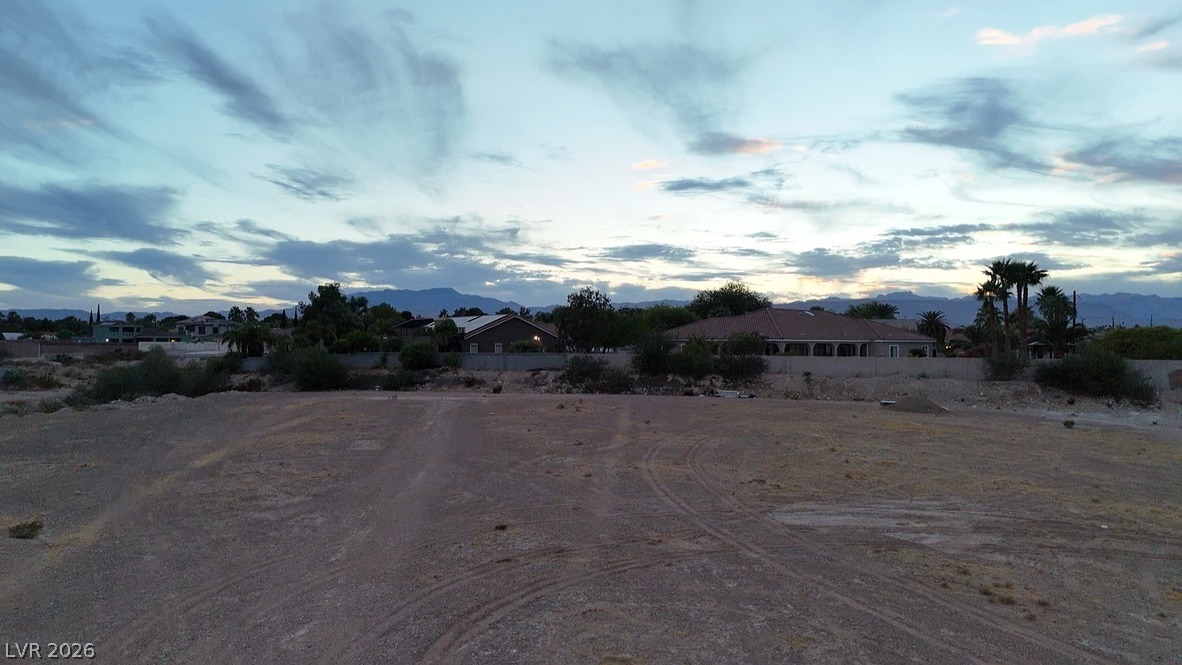 Lindell Property Photo 4