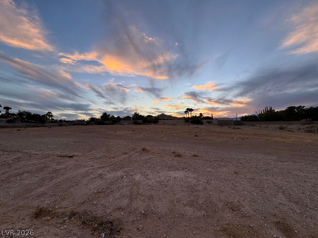 Lindell Property Photo 6