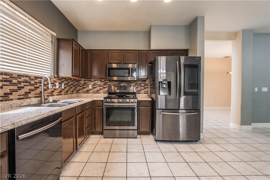 2462 Silver Blossom Lane Property Photo 15