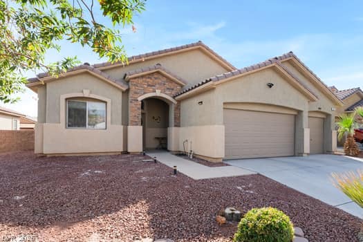 717 El Cabo Rey Avenue Property Photo 1