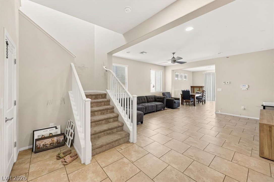 6480 Sunnyhill Street Property Photo 3