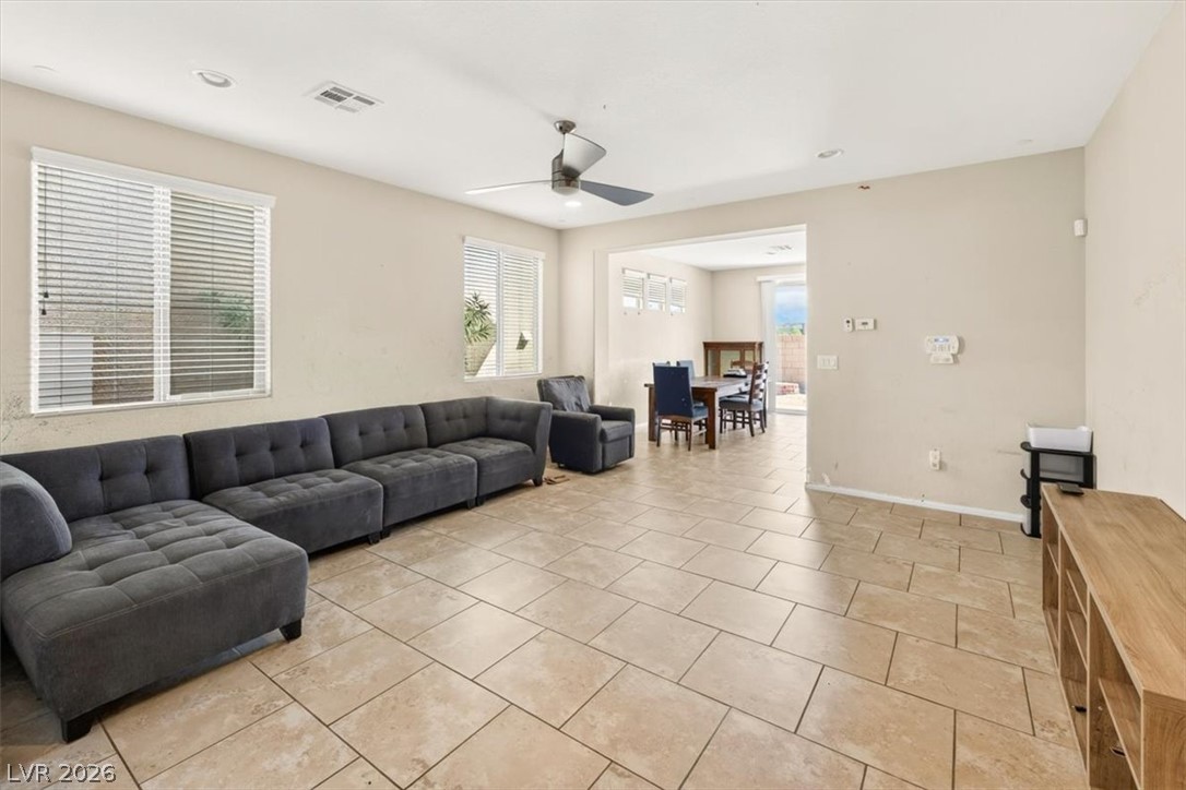 6480 Sunnyhill Street Property Photo 7