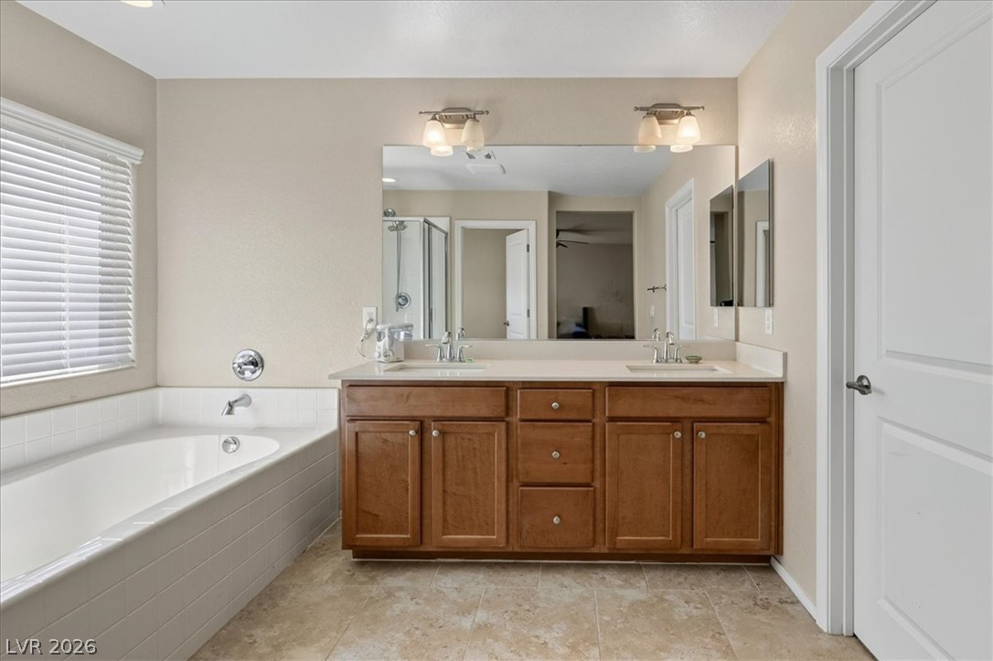 6480 Sunnyhill Street Property Photo 22