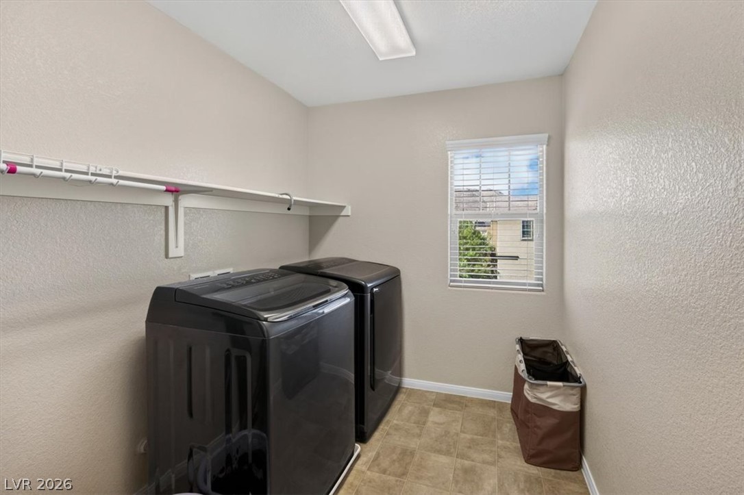 6480 Sunnyhill Street Property Photo 29