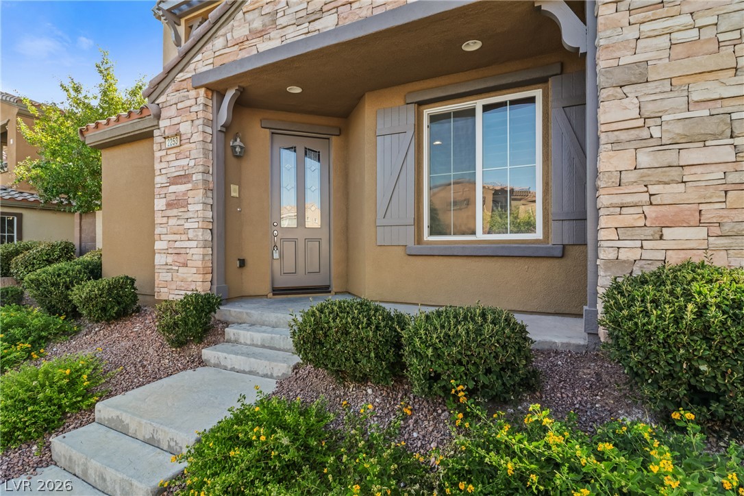 2253 Aragon Canyon Street Property Photo 3