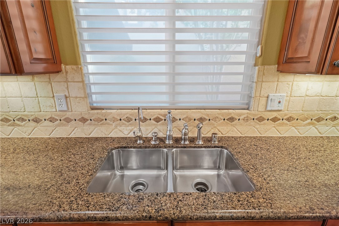 2253 Aragon Canyon Street Property Photo 13