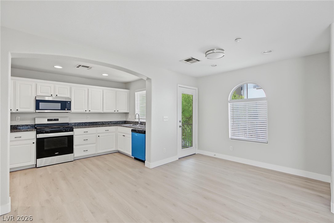 4798 Hampstead Heath Court Property Photo 5