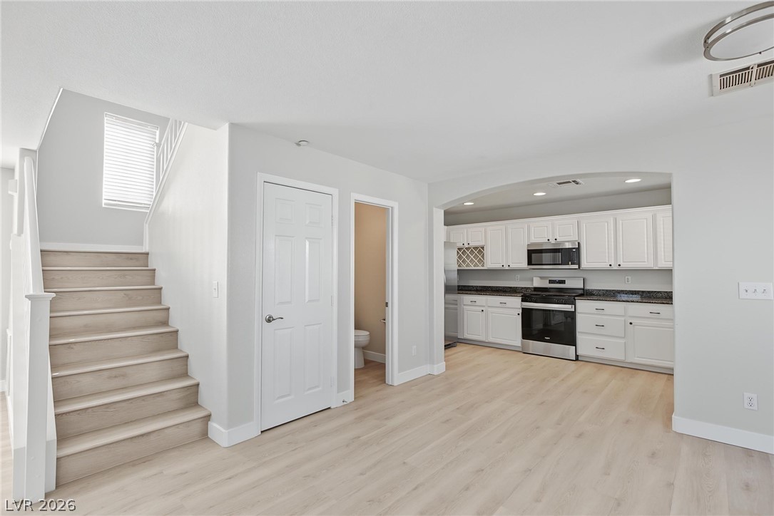 4798 Hampstead Heath Court Property Photo 6