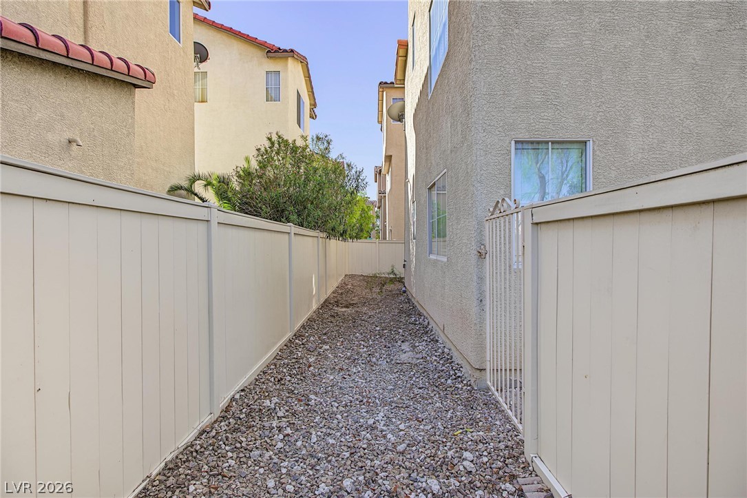 4798 Hampstead Heath Court Property Photo 27