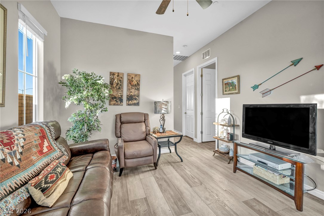 208 Bennett Pointe Avenue Property Photo 18