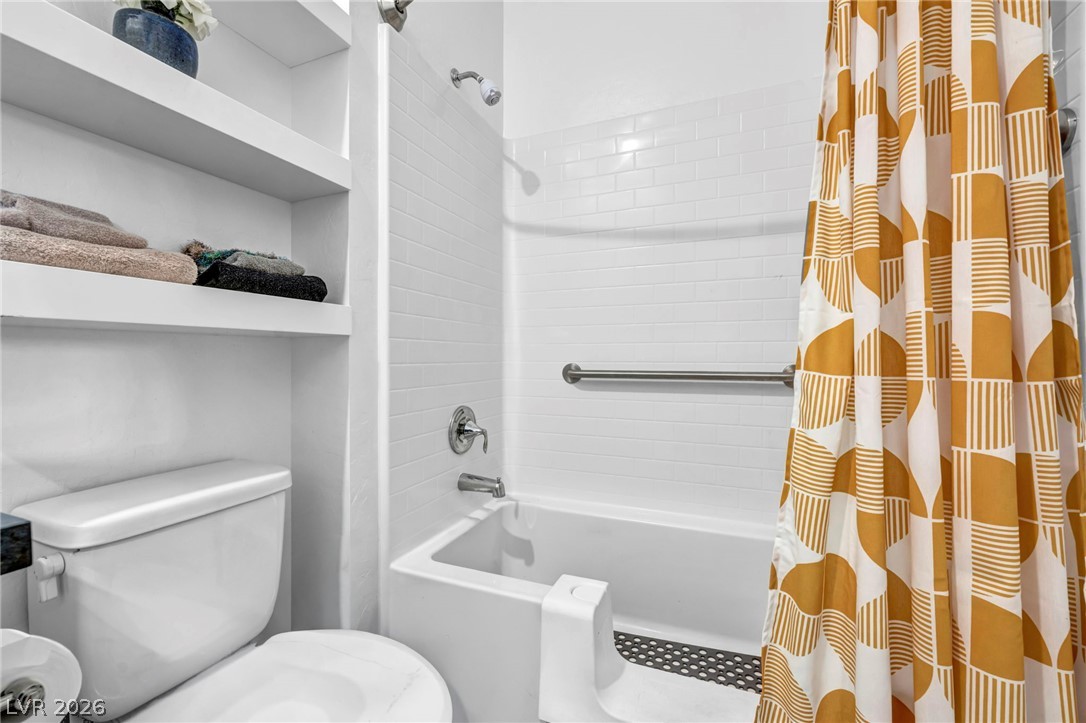 208 Bennett Pointe Avenue Property Photo 28