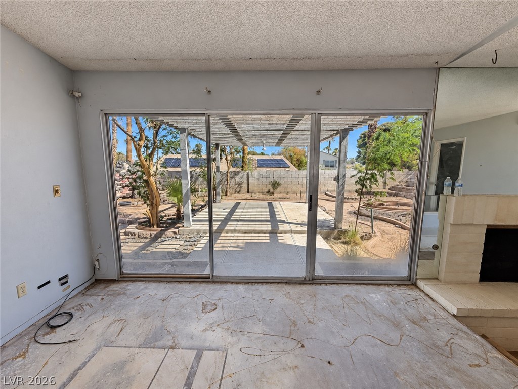 5022 Long View Drive Property Photo 2