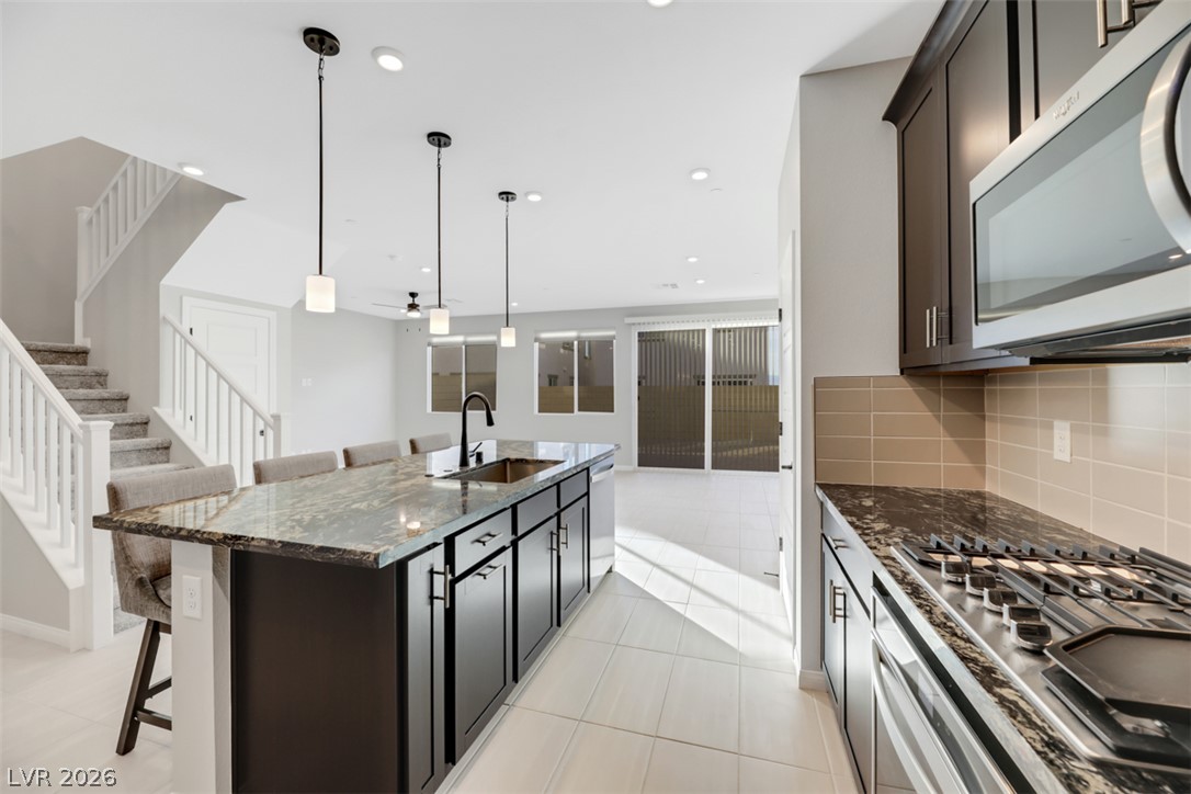 863 Greenspire Property Photo 5