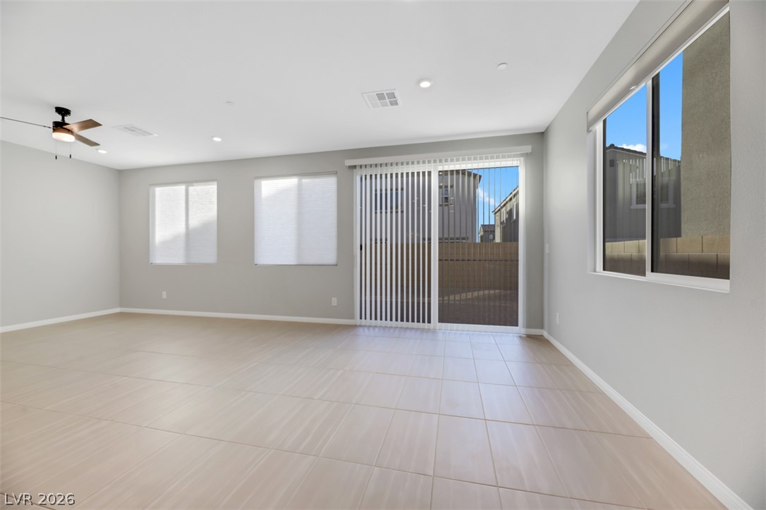 863 Greenspire Property Photo 11