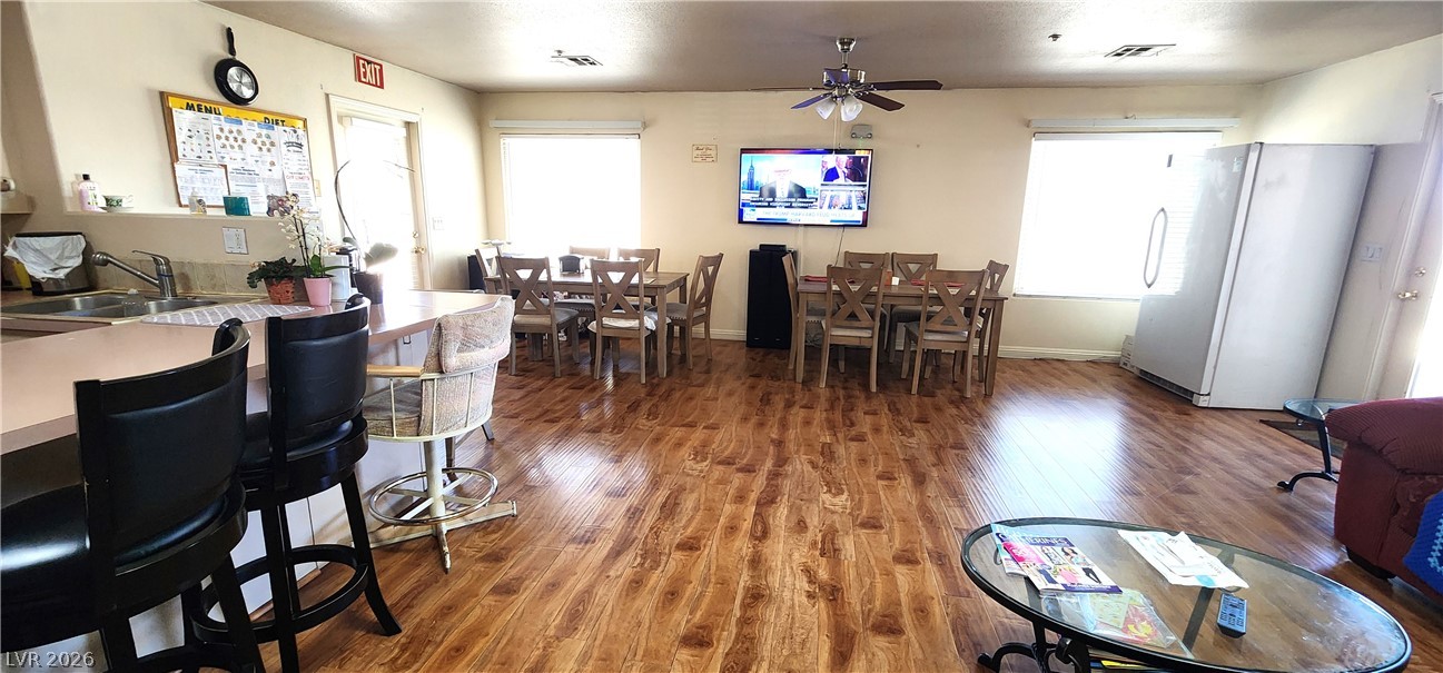 4119 Meadowglen Circle Property Photo 12