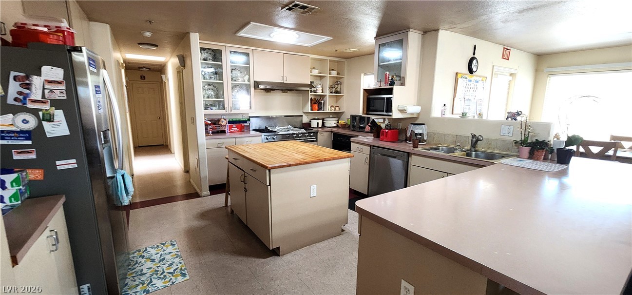 4119 Meadowglen Circle Property Photo 16