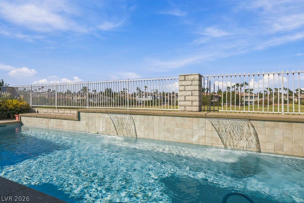 2466 Ram Crossing Way Property Photo 3