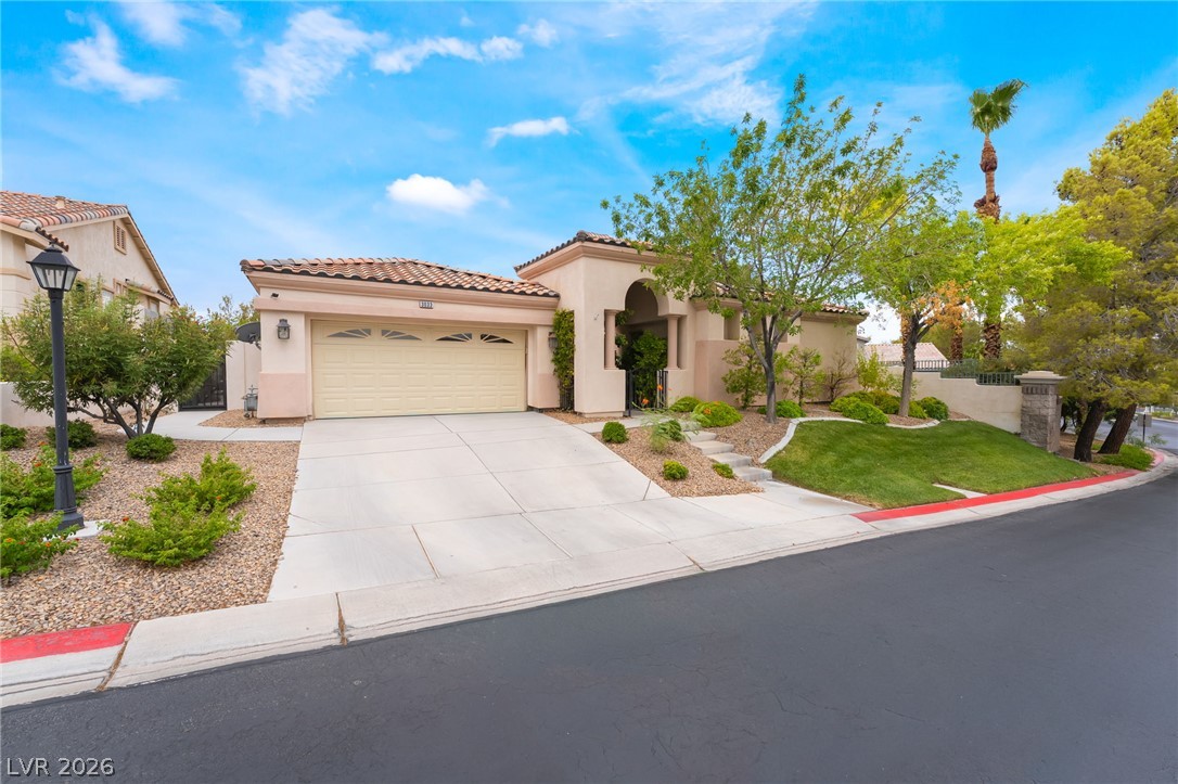 3033 Via Meridiana Property Photo 4