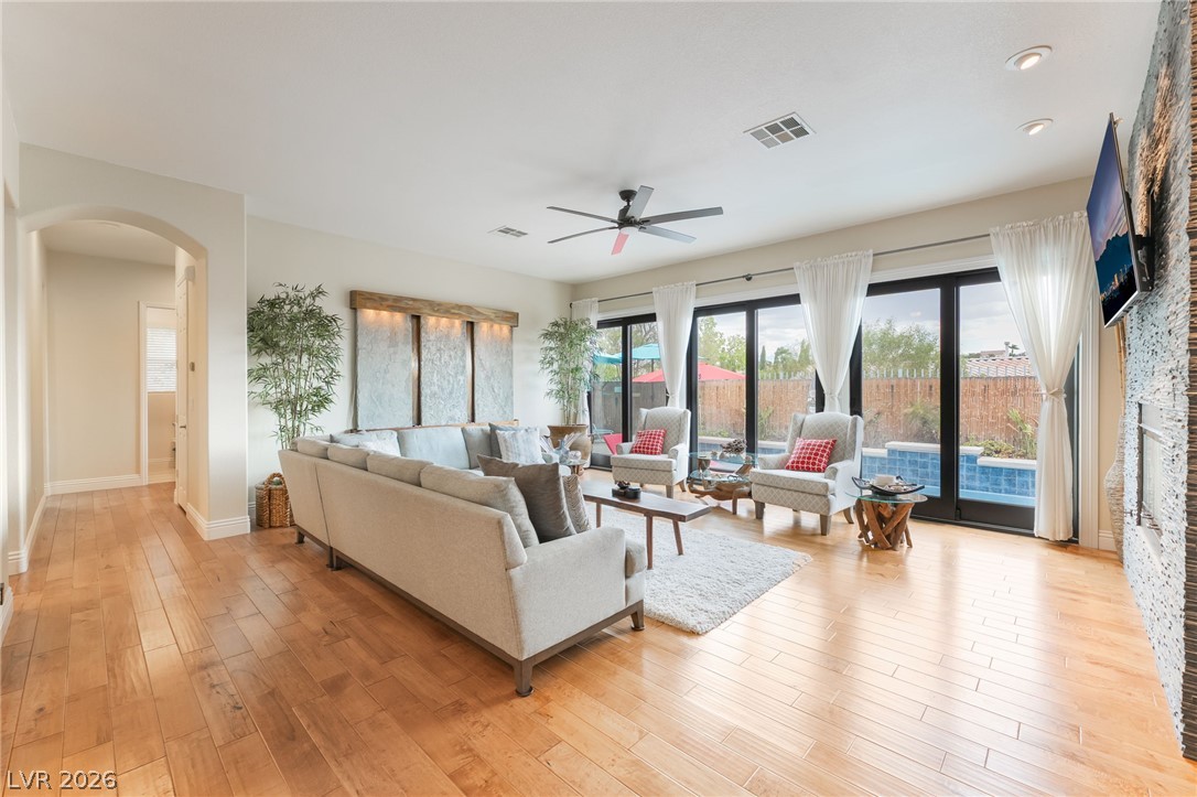 3033 Via Meridiana Property Photo 6