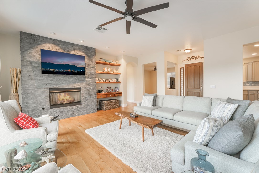 3033 Via Meridiana Property Photo 8