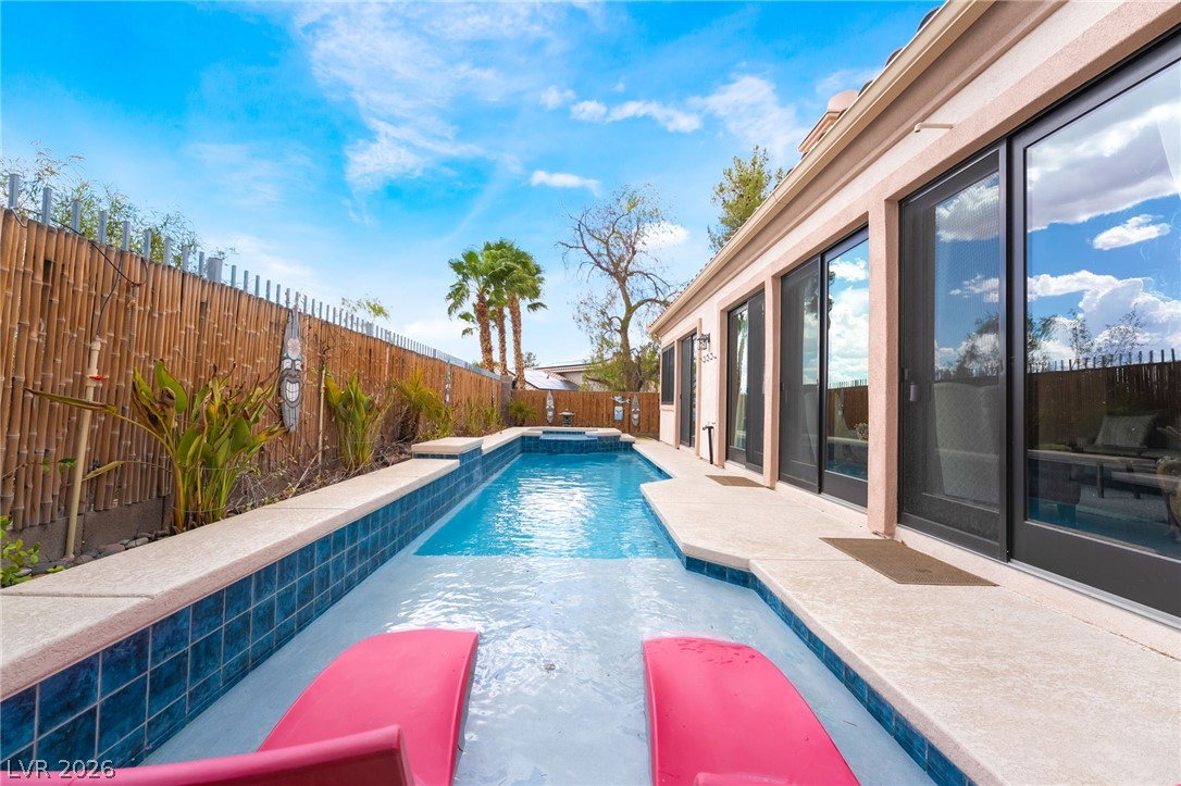 3033 Via Meridiana Property Photo 32