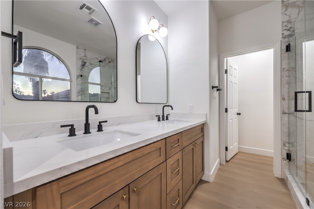 1001 Washington Oaks Street Property Photo 6