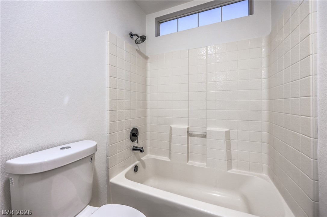 1001 Washington Oaks Street Property Photo 10
