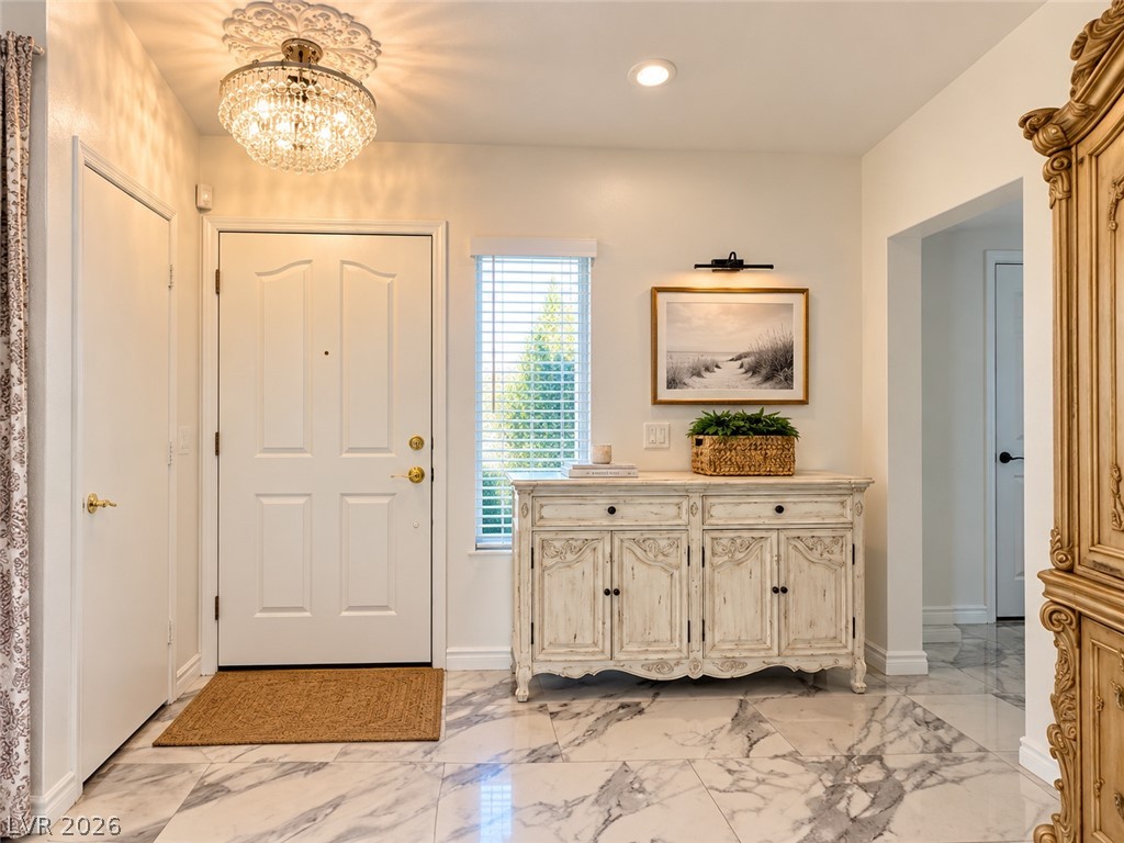 8613 Villa Ridge Drive Property Photo 4