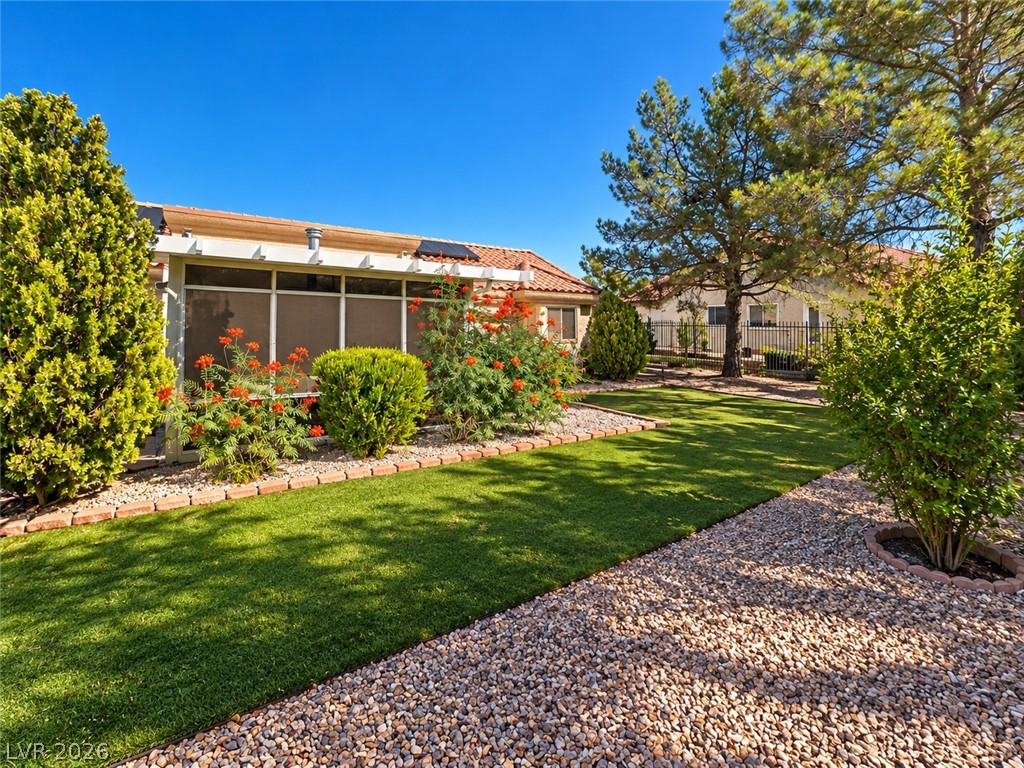 8613 Villa Ridge Drive Property Photo 18