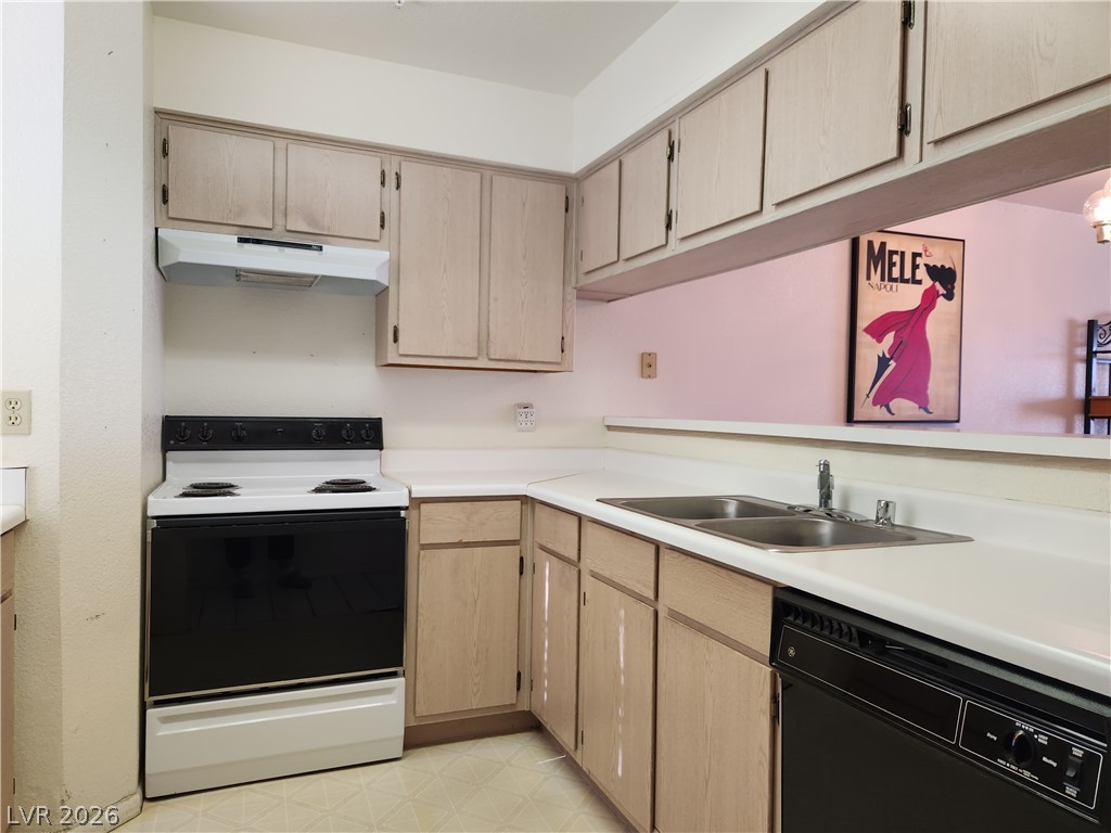 2016 Mesquite Lane 303 Property Photo 3