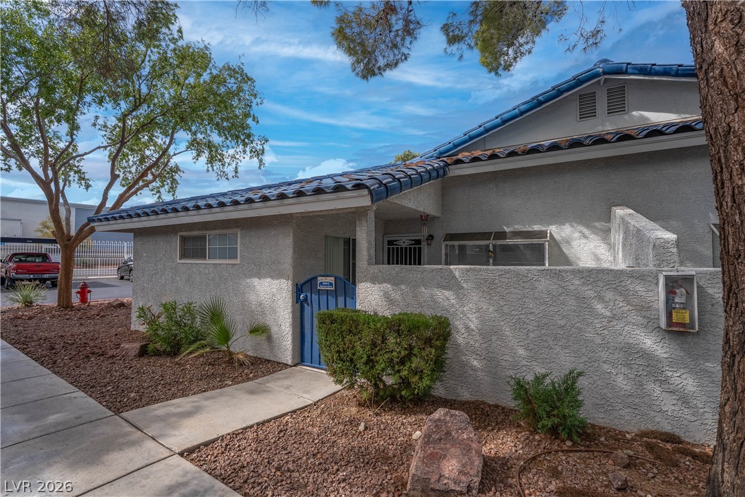 2036 Bavington Drive C Property Photo 1